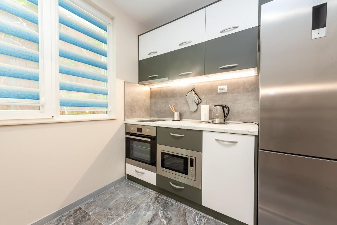 Downtown Apartment Бургас Экстерьер фото