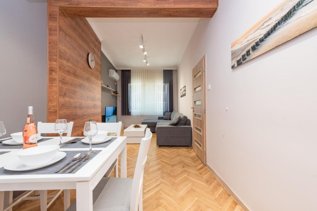 Downtown Apartment Бургас Экстерьер фото