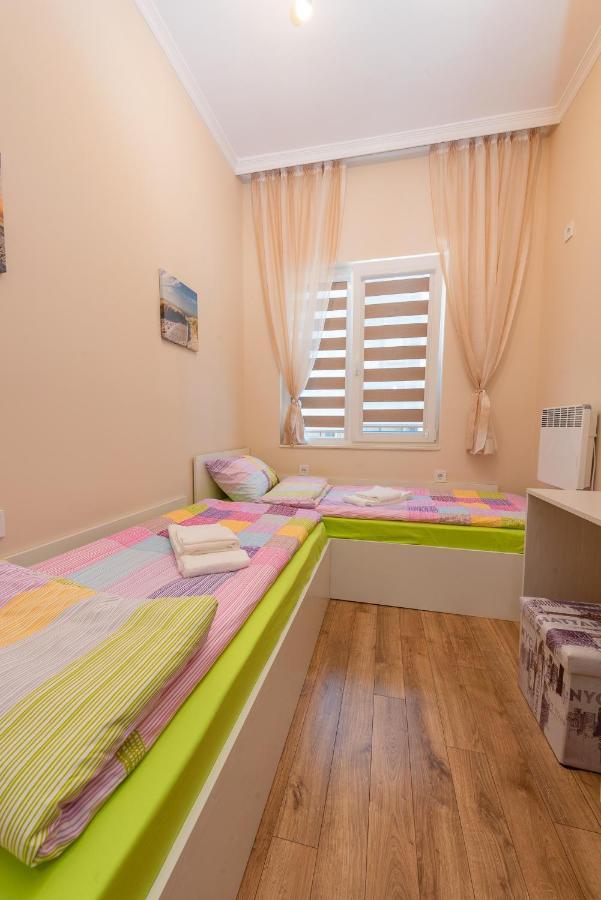 Downtown Apartment Бургас Экстерьер фото