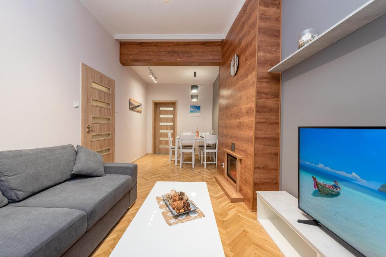 Downtown Apartment Бургас Экстерьер фото