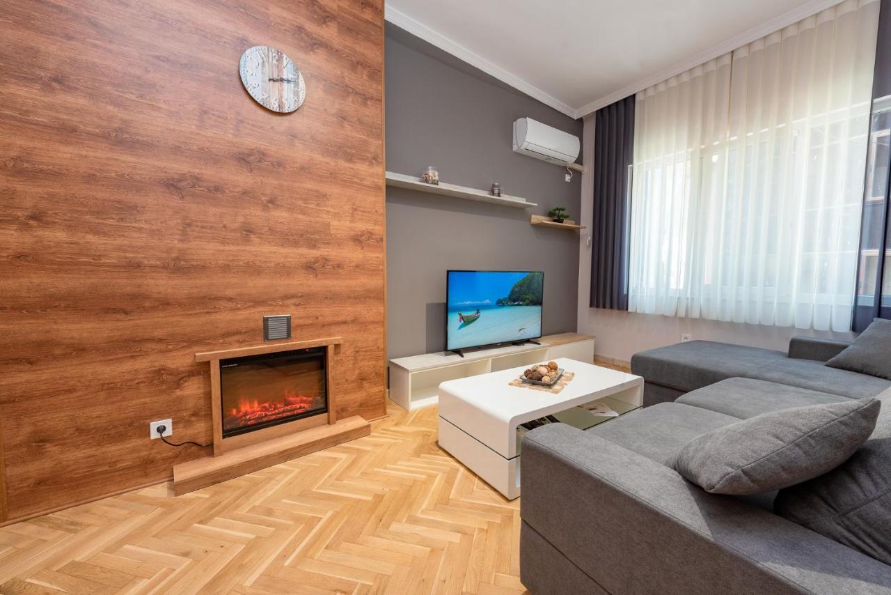 Downtown Apartment Бургас Экстерьер фото